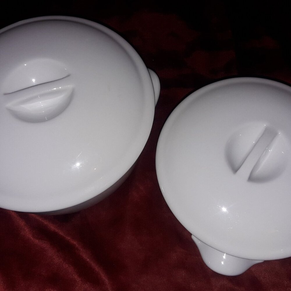 Two Pillivuyt French Porcelain Culinaire White Round Casseroles with Lids